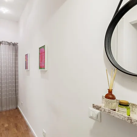 Milan's Navigli Nest Apartment Milan