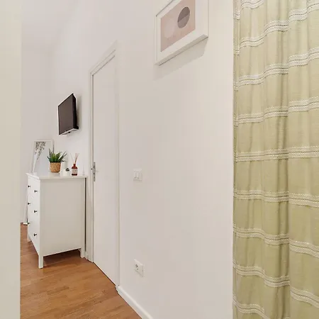 Milan's Navigli Nest Apartment Milan