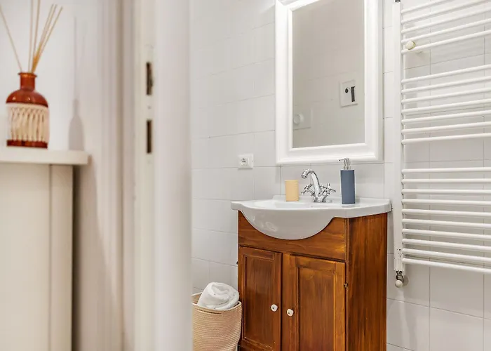 Apartament Milan's Navigli Nest *