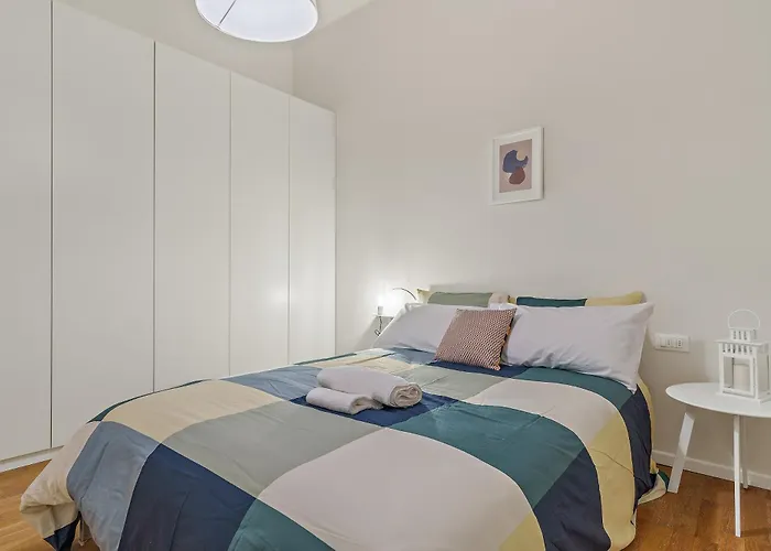 Milan's Navigli Nest Apartament *